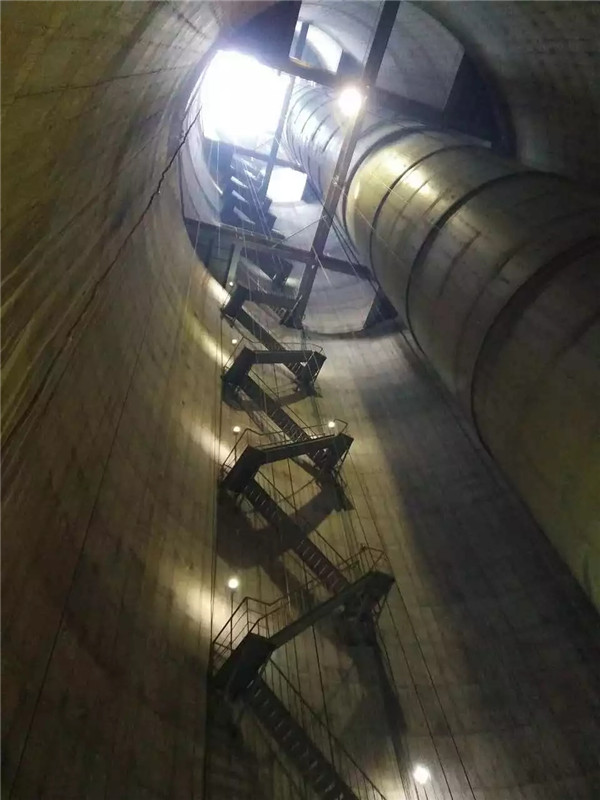 水泥煙囪拆除
