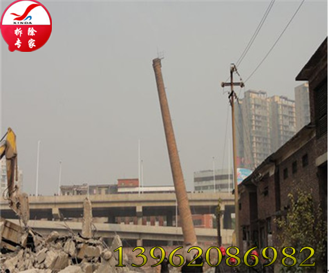 人工拆除混凝土煙囪